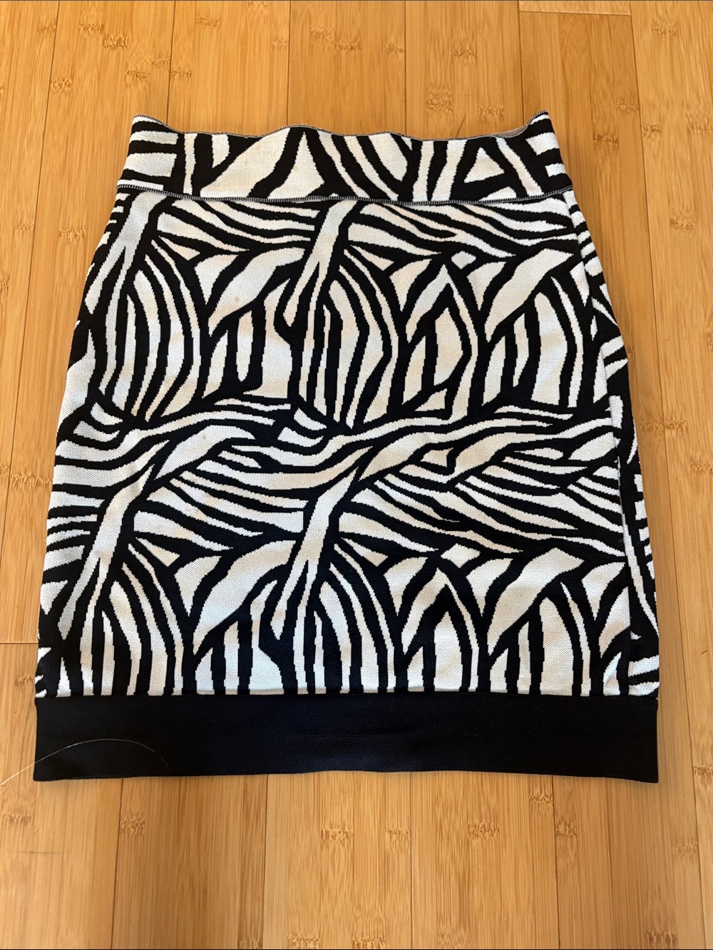 Herve Leger Black & White Patterned Women's Skirt
